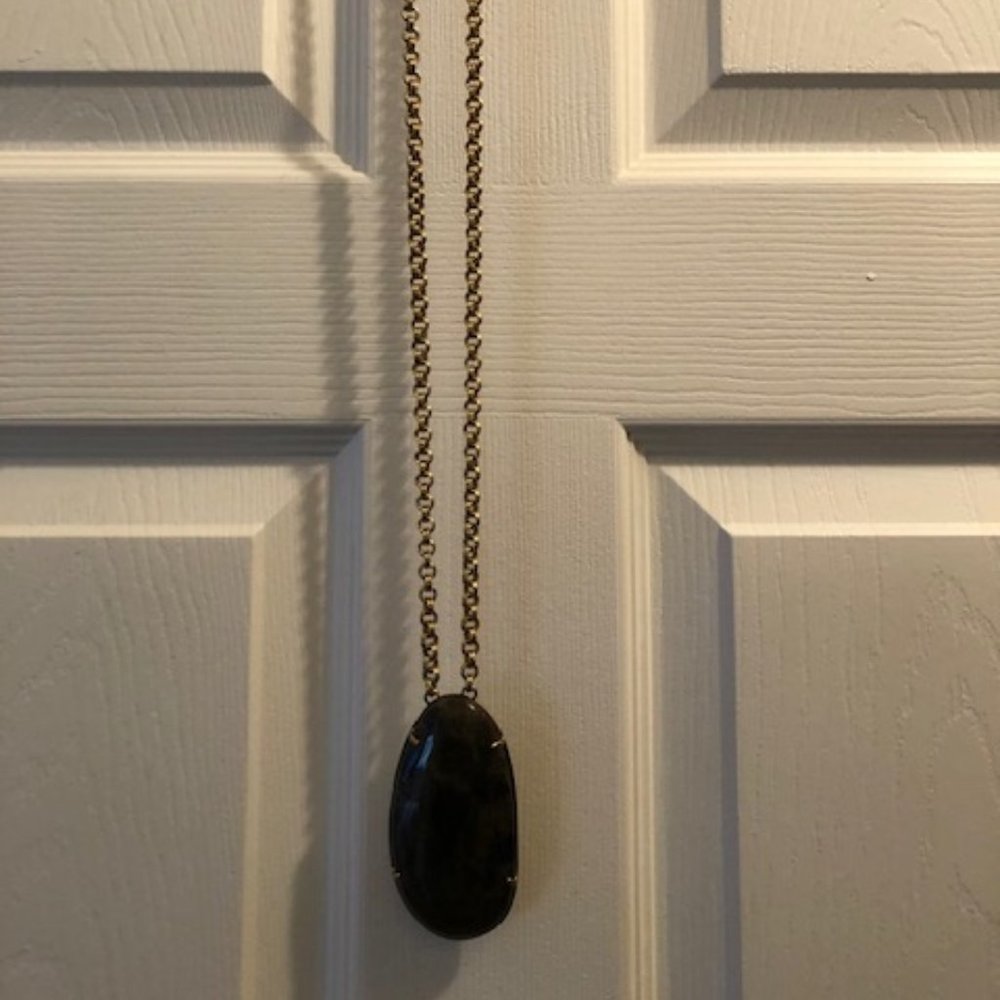 Stone pendant necklace with gold chain